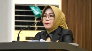 Wakil Bupati Morowali, Iriane Iliyas dalam momentum sidang di DPRD Kabupaten Morowali, Senin 13 Juli 2026. Foto: IKP Morowali.